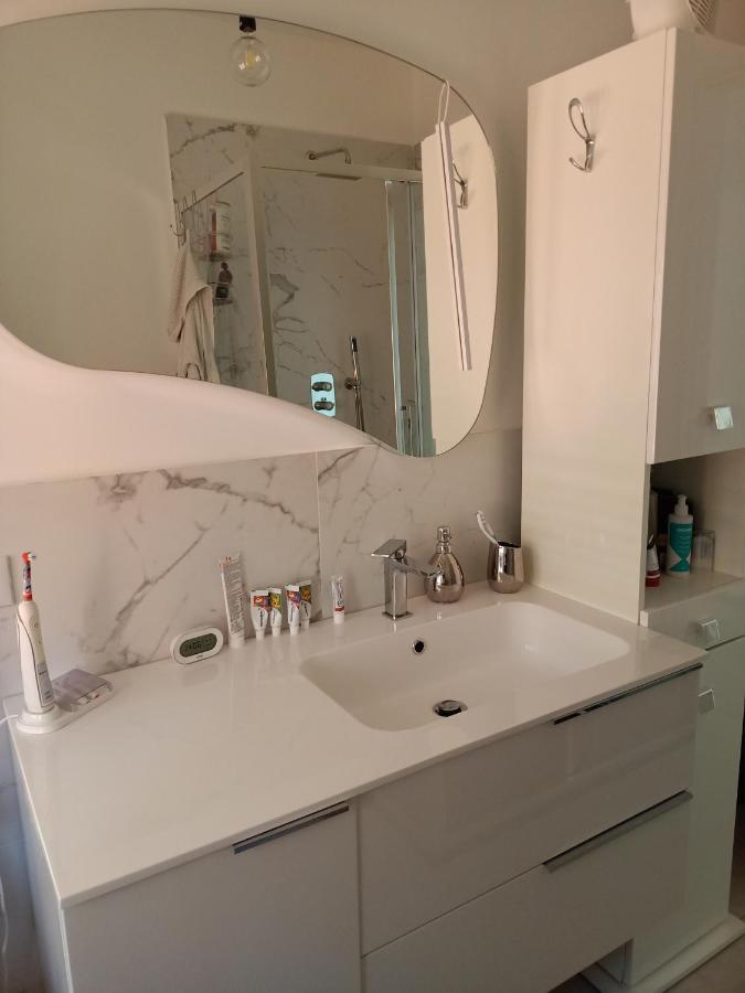 B&B La Piazzetta Vado Ligure Exterior photo